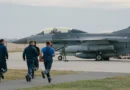 Centro de entrenamiento de F-16 en Rumanía completa formación del primer grupo de pilotos